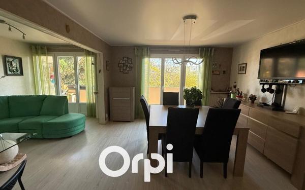 Appartement à vendre    4 pièces • 75,02 m2 Saint-Fargeau-Ponthierry