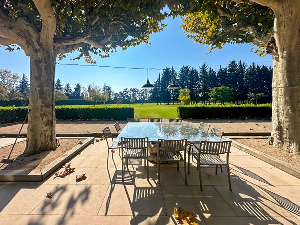 Mas authentique entre Alpilles et Avignon