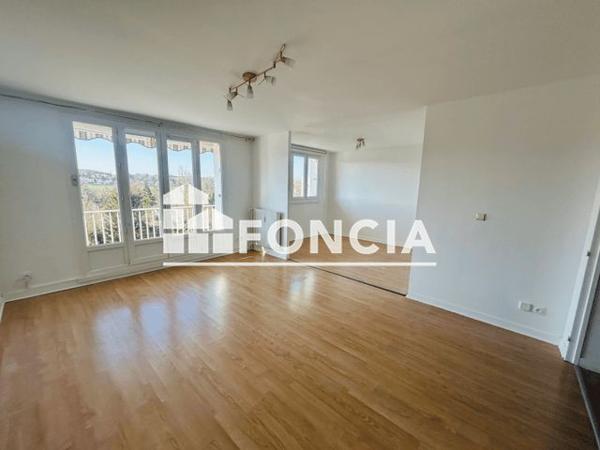 Location Appartement 4 pièces 78.3 m² - 18 A 22 RUE LUCIEN DUPUIS Vernouillet 28500