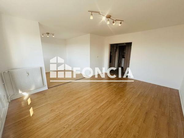 Location Appartement 4 pièces 78.3 m² - 18 A 22 RUE LUCIEN DUPUIS Vernouillet 28500