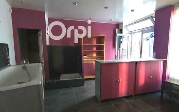 Maison à vendre    1 pièce • 49 m2 Château-Renard