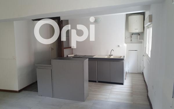 Maison à vendre    1 pièce • 49 m2 Château-Renard