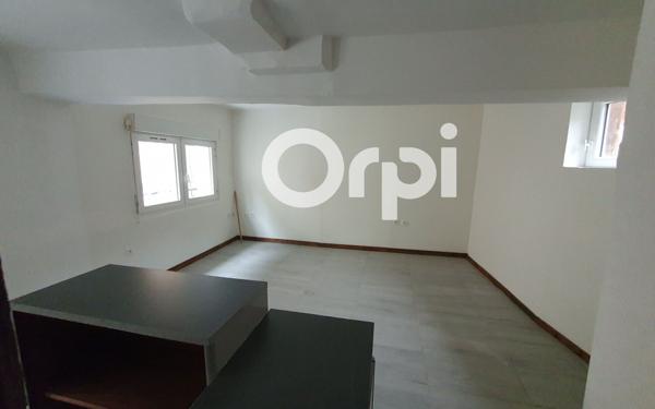 Maison à vendre    1 pièce • 49 m2 Château-Renard