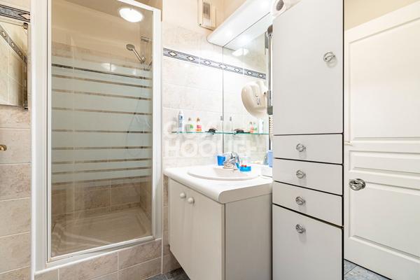 Appartement familial  3 chambres 75020 Paris