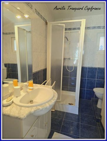 Maison à vendre 7 pièces AULNAY (17) composée de 4 chambres sur une parcelle de 312m², 70m² de dépendances