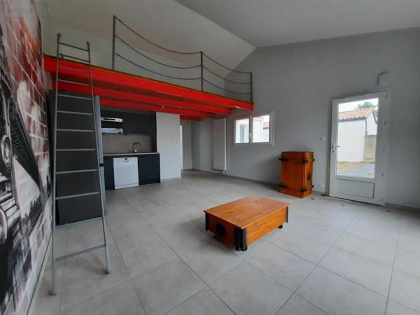 Maison à louer à Challans en Vendée (85300), ref : 85091-L399