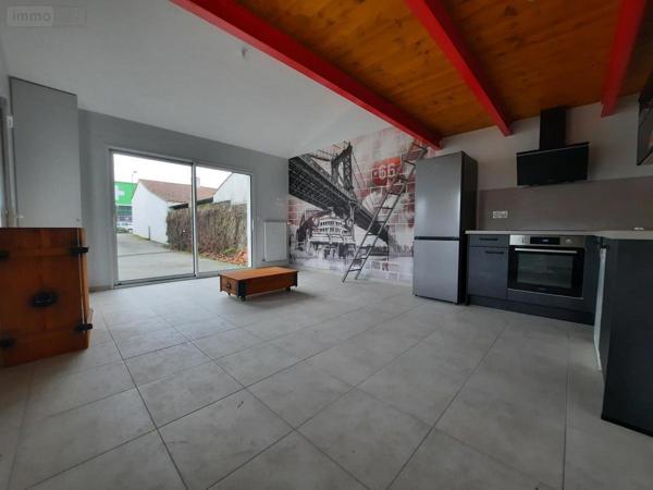 Maison à louer à Challans en Vendée (85300), ref : 85091-L399