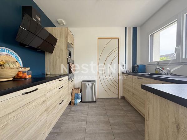 Maison contemporaine à vendre à LOCMINE 4 chambres, garage et son jardin de 550 m²