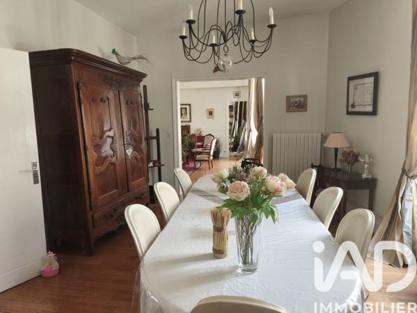 Maison à vendre 11 pièces 300 m² Châlons-en-Champagne