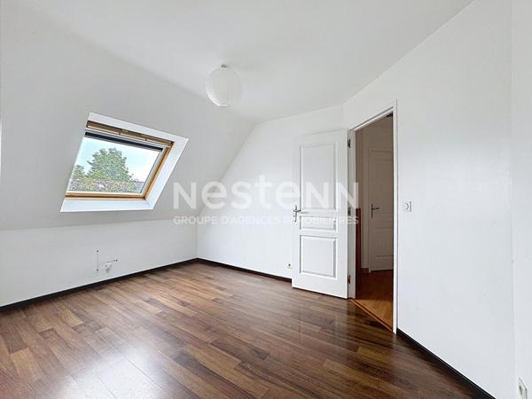 A vendre Maison contemporaine à Yffiniac proche des commerces 3 chambres et 2 bureaux!