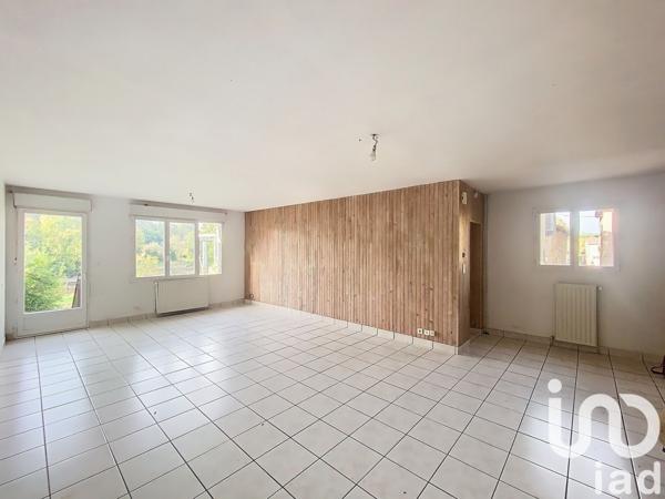 Maison de village 4 pièces de 102 m² à Aubas (24290)