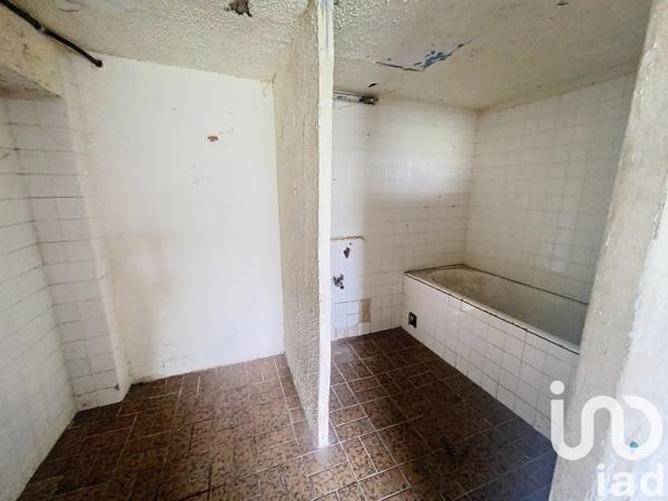 Maison de village 4 pièces de 102 m² à Aubas (24290)