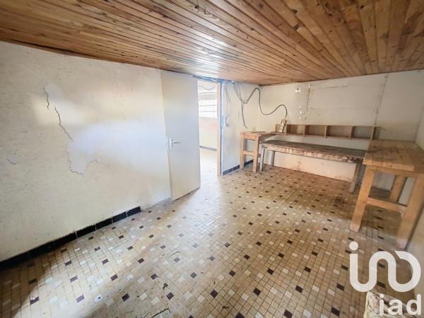 Maison de village 4 pièces de 102 m² à Aubas (24290)