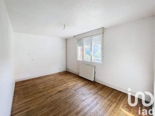 Maison de village 4 pièces de 102 m² à Aubas (24290)