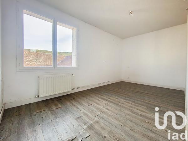 Maison de village 4 pièces de 102 m² à Aubas (24290)