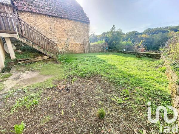 Maison de village 4 pièces de 102 m² à Aubas (24290)