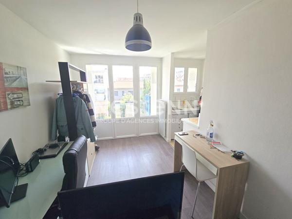 Toulouse quartier jardin des plantes 31400 T1 meublé 19.55m2 parking cellier balcon