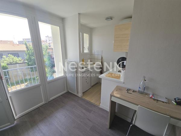 Toulouse quartier jardin des plantes 31400 T1 meublé 19.55m2 parking cellier balcon