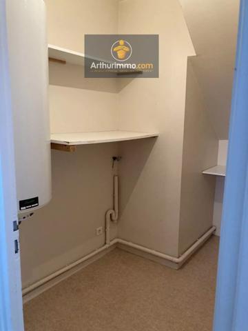 Location                                                      Appartement
                        
                     3 pièces                      69 m2                     à Josselin
