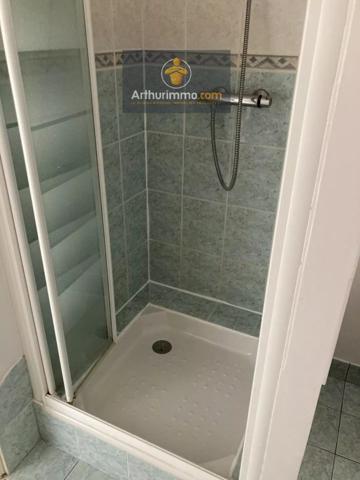 Location                                                      Appartement
                        
                     3 pièces                      69 m2                     à Josselin