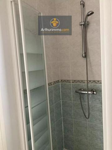 Location                                                      Appartement
                        
                     3 pièces                      69 m2                     à Josselin