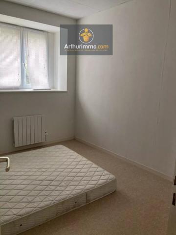 Location                                                      Appartement
                        
                     3 pièces                      69 m2                     à Josselin