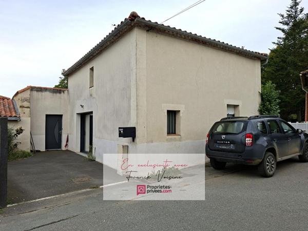 A VENDRE en Exclusivité aux Herbiers, maison avec 2 chambres sur une parcelle de 482 m2