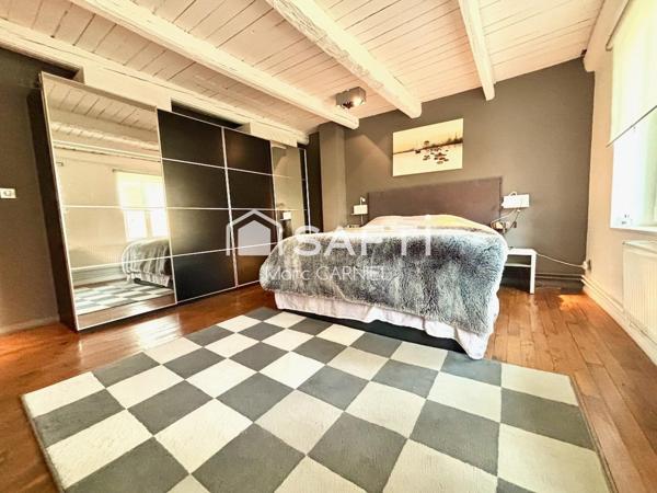 DEMEURE DE CHARME 335m2 sublimée en plein coeur de ville!