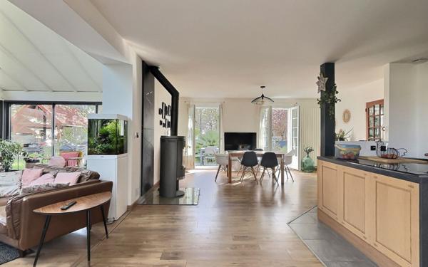 Maison à vendre    7 pièces •  La Ferté-Alais