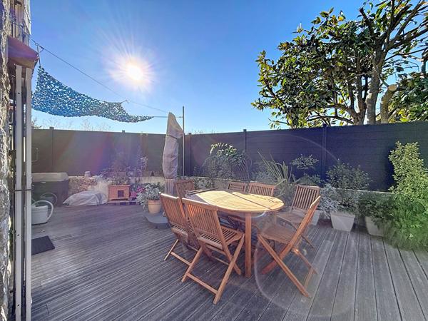 En Exclusivité- Rez-de-villa Magagnosc 4 pièce(s) 119 m2, 2 chambres + possible d'en faire une troisième, 580 m2 de jardin privatif, calme absolu, proche des commodités