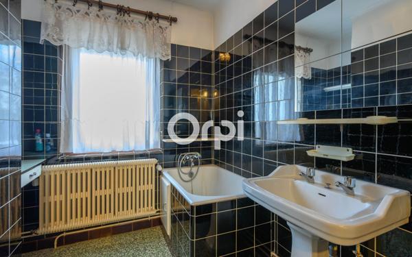 Maison à vendre    5 pièces •  Linselles