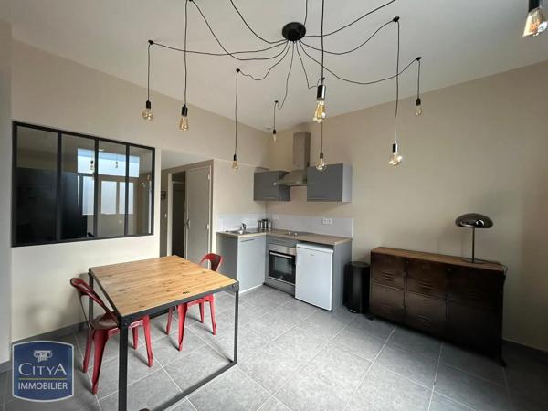 Appartement à louer 2 pièces 26.98m² Laval (53000)