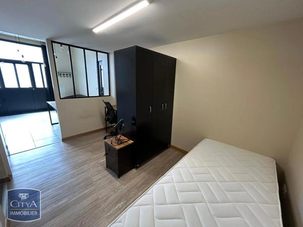 Appartement à louer 2 pièces 26.98m² Laval (53000)