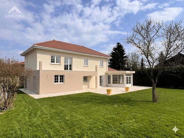 Saint-Genis-Pouilly (01630) Maison 8 Pièces 205 m2
