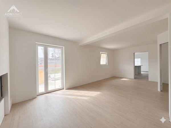 Saint-Genis-Pouilly (01630) Maison 8 Pièces 205 m2