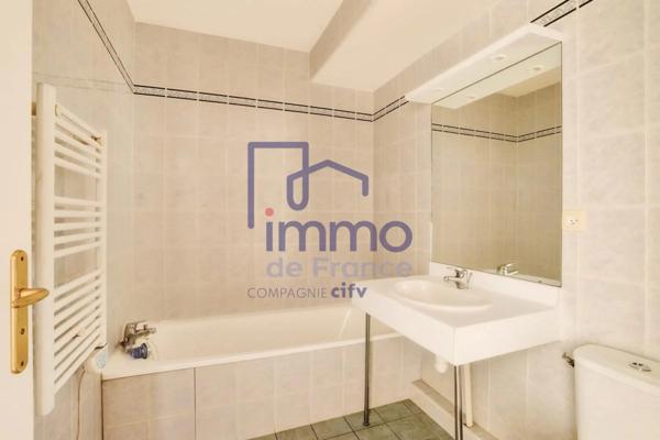 Appartement à vendre à Vaulx-en-Velin (69120)