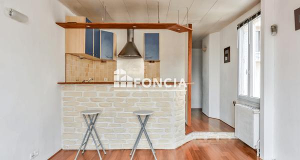Location Studio 31.83 m² - Issy-les-moulineaux 92130