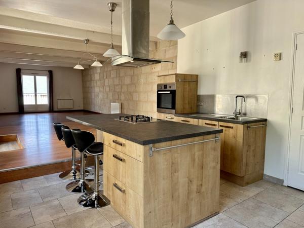 SAUMUR Centre-ville, Appartement duplex 3 chambres de 135m²