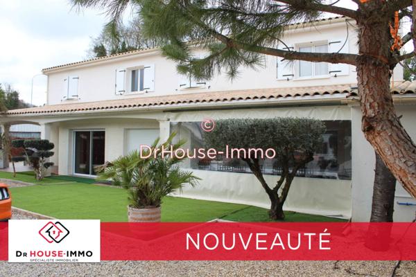 Maison à vendre 9 pièces de 225 m²