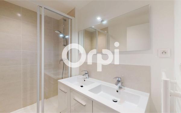 Maison à louer    5 pièces • 93,23 m2 Bron