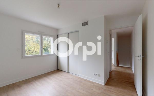 Maison à louer    5 pièces • 93,23 m2 Bron