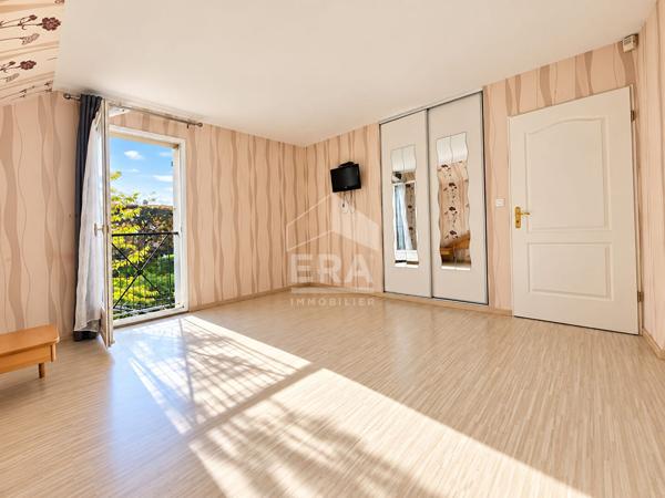 Maison Savigny Le Temple 7 pièce(s) 132 m2 - terrain de 462m2