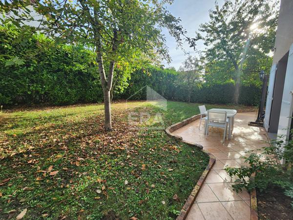 Maison Savigny Le Temple 7 pièce(s) 132 m2 - terrain de 462m2