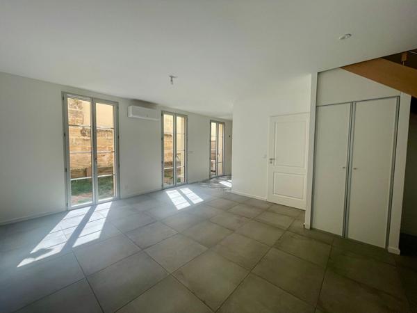 Maison Belle Maison de Ville récente de 94 m² à Léognan avec jardin et garage 94.45 m²