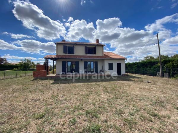 A 12 mns de Thouars Pavillon de 112m2 3 chambres avec beau terrain de 1900m2