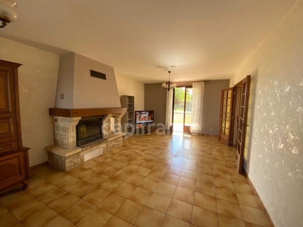 A 12 mns de Thouars Pavillon de 112m2 3 chambres avec beau terrain de 1900m2