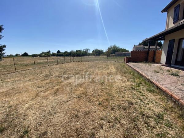 A 12 mns de Thouars Pavillon de 112m2 3 chambres avec beau terrain de 1900m2