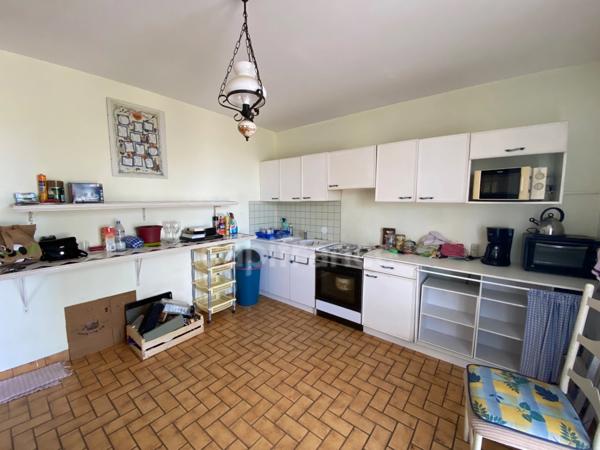 A 12 mns de Thouars Pavillon de 112m2 3 chambres avec beau terrain de 1900m2