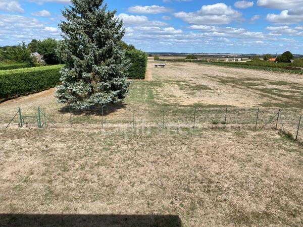 A 12 mns de Thouars Pavillon de 112m2 3 chambres avec beau terrain de 1900m2