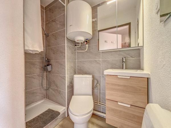 Studio lumineux en parfait état